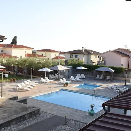 Apartmani Residence Jana Tar-Vabriga Exterior foto